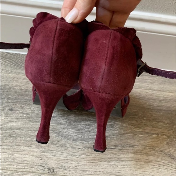 💕BOGO💕Fergie ankles strap heels - Picture 5 of 10